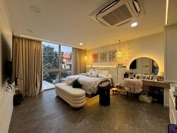 Parry Avenue (D19), Terrace #506419981
